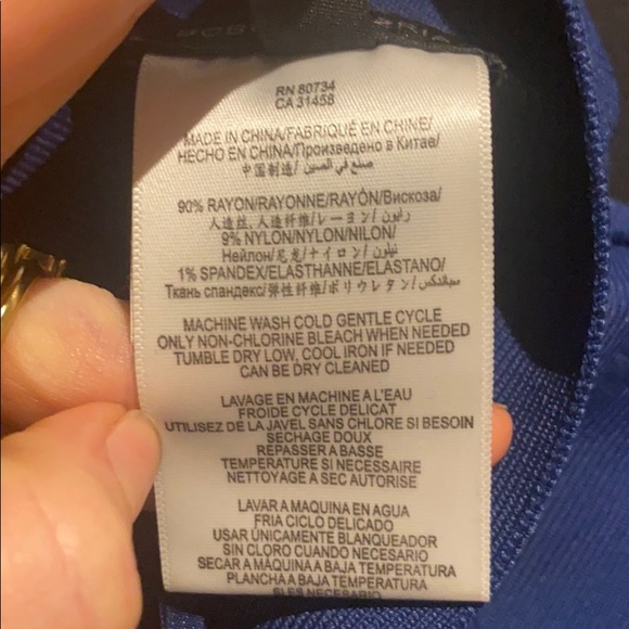 Bcbg bandeau skirt - size small - fits size 2-4 - Picture 3 of 3